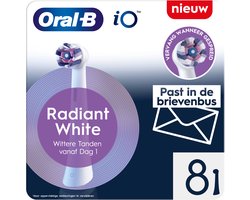 Product afbeelding van Oral-B iO Series Radiant White opzetborstels - 8 stuks